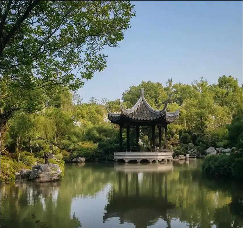 龙口雅山餐饮有限公司